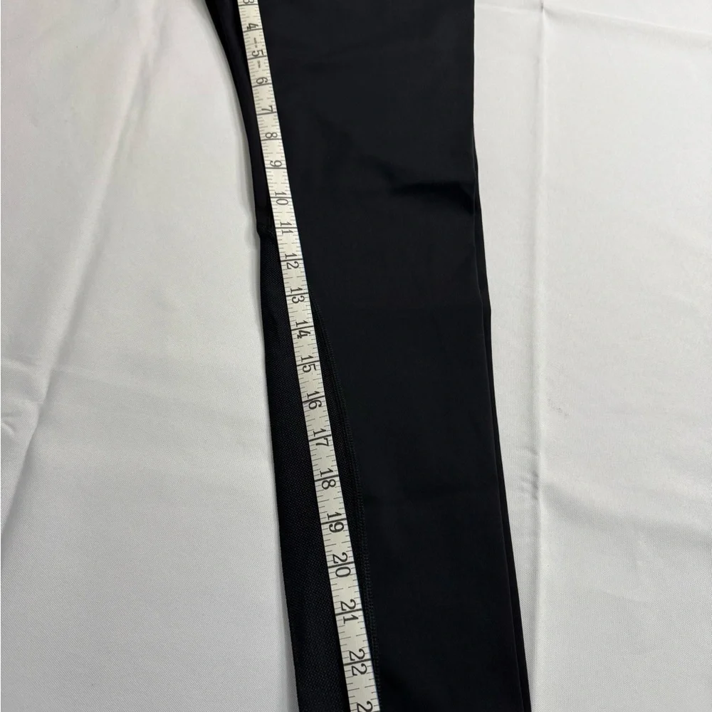 Under Armour Black Leggings - Picture 6 of 7